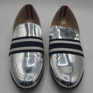 Silver Metallic Tommy Hilfiger Loafers Size 9 Medium